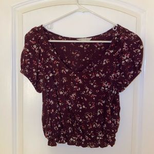 Cropped American Eagle shirt